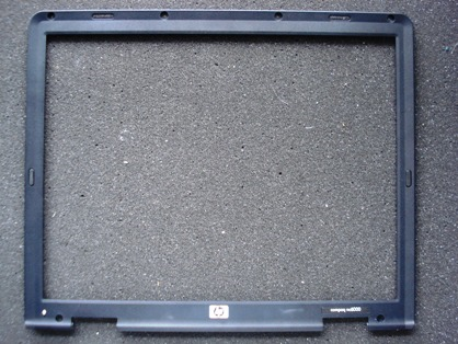 Compaq NC6000 LCD Bezel. C6600. P/N 04519. 14.1"