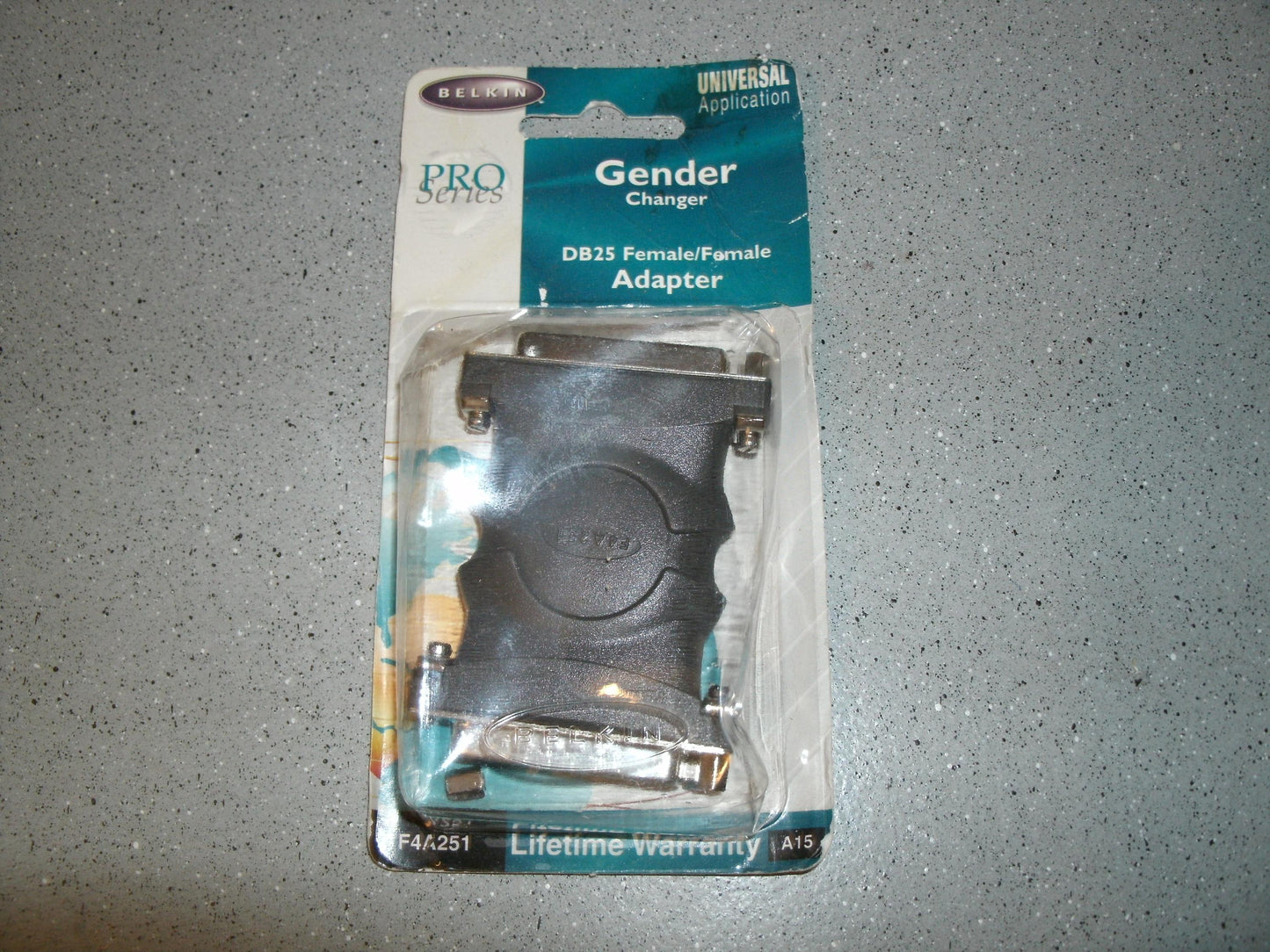 Belkin DB25 F4A251 Female to Female Adapter. 722868102503. (38)