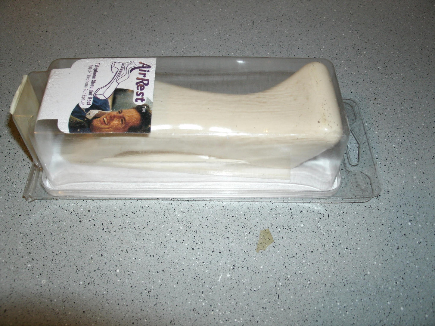 Telephone 21061 Shoulder Rest. Ivory.  030615210617