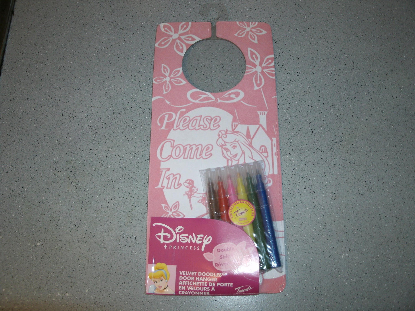 Disney Princess Velvet Doodles Door Hanger. New. Pink.