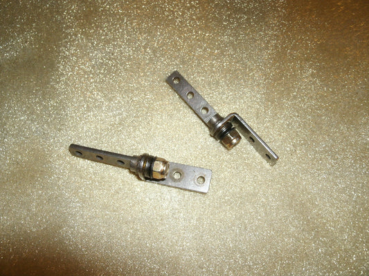 Olivetti Echos P100C Laptop LCD Hinges. Left and Right.