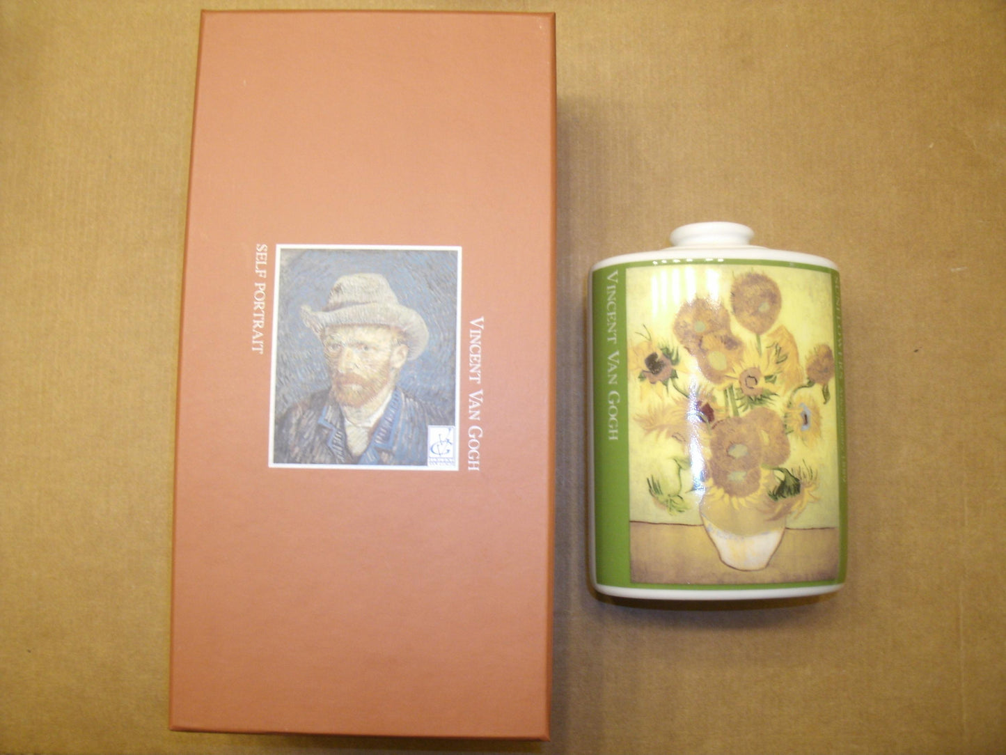 Vincent Van Gogh 080046 Sun Flower Incense Diffuser .