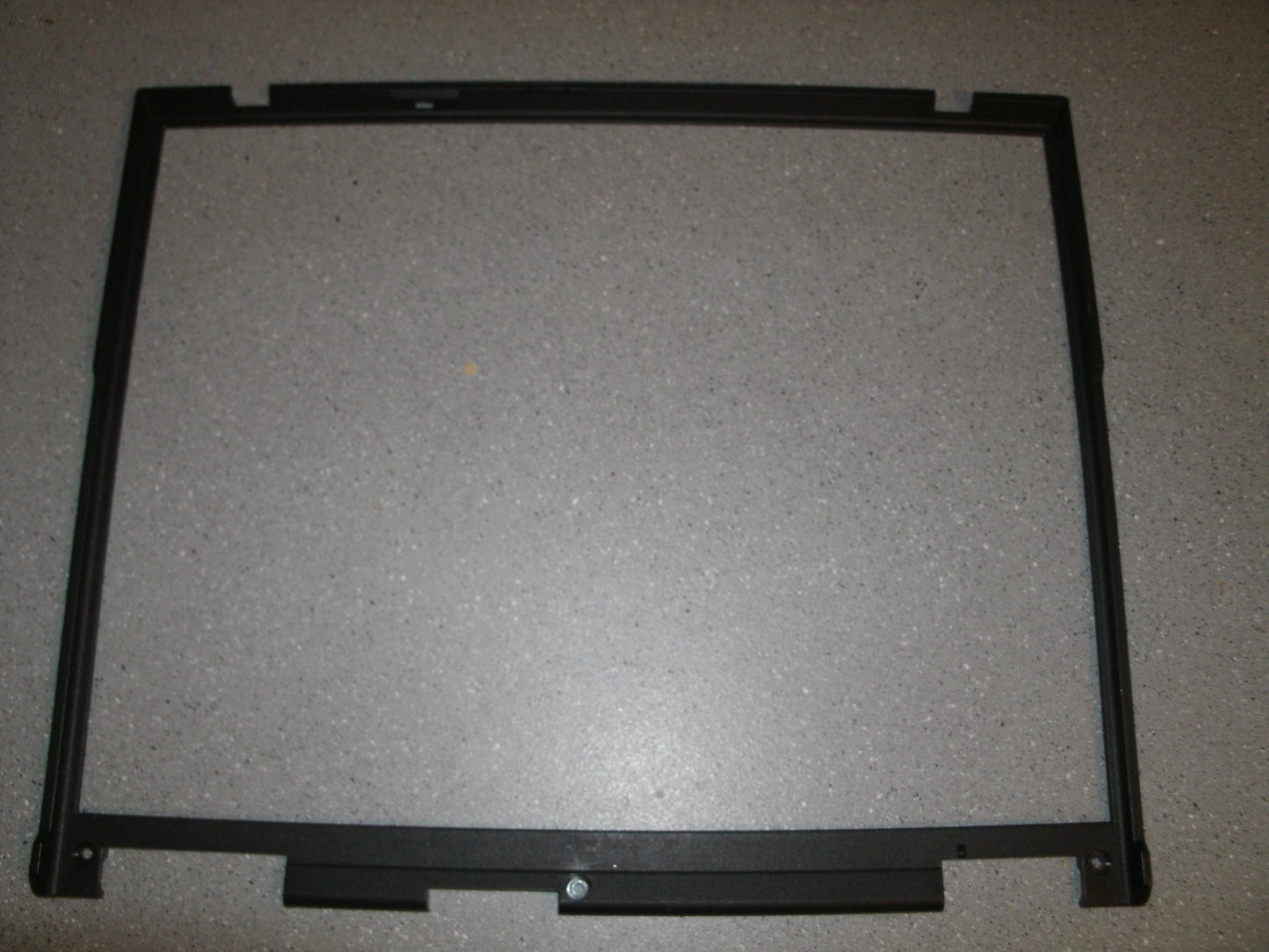 IBM 04P3151 Front LCD Bezel. 14.1". Refurbished.
