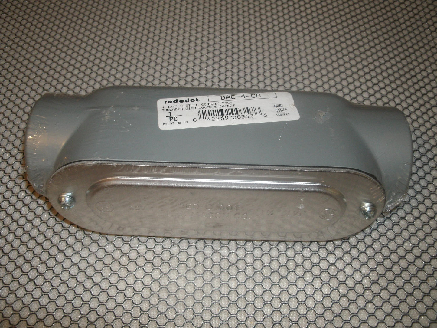 Red Dot DAC-4-CG. 1 1/4" C-Style Conduit Body. New.
