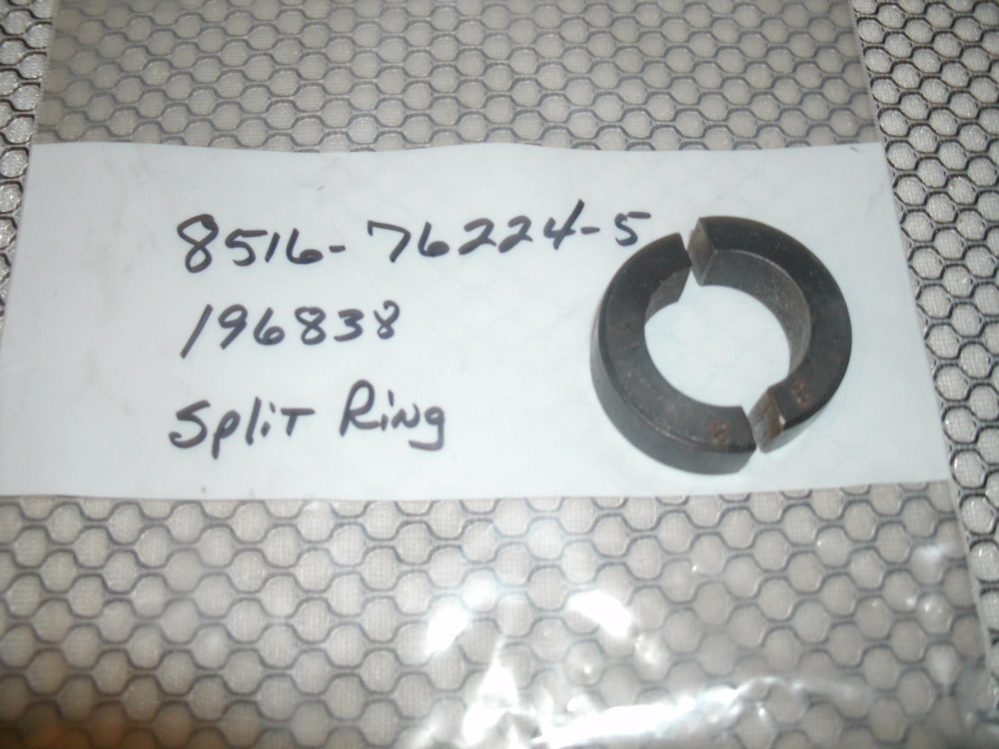 Split Ring, 196838. New.