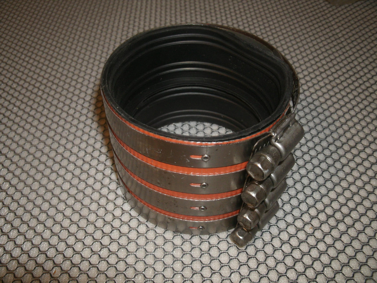 Husky Anaco 11-16 Coupler C-564. 3". Refurbished.