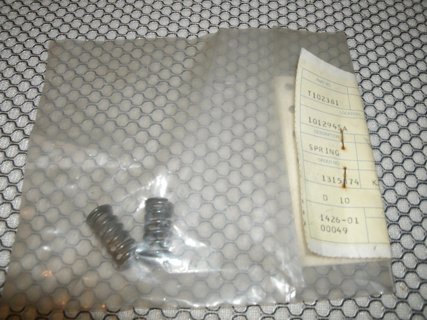 Case T102381 Spring. New. OEM.