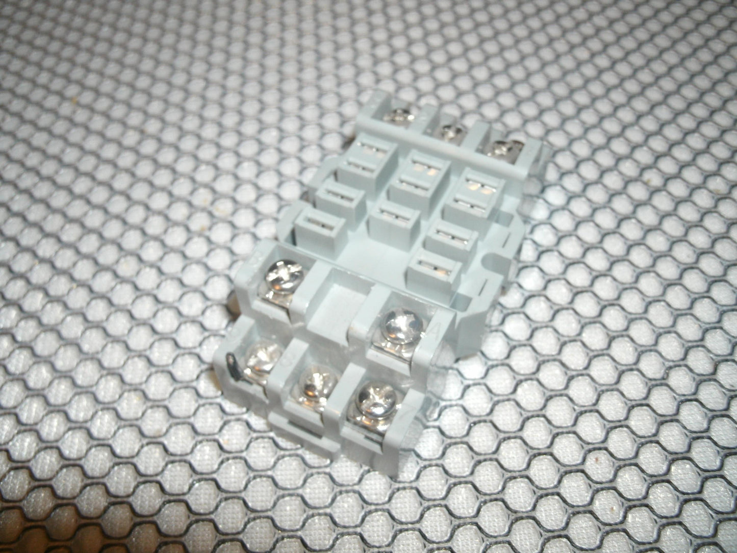 Idec SR3B-05 Relay Socket, 11Pin, 10A, 300V. (42)