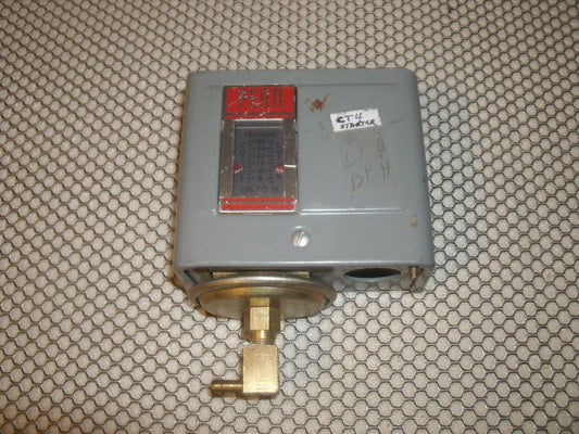 Penn Pressure Control. P67AA-1, 8328.