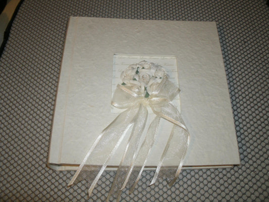 Wedding Album. New. White. (40)