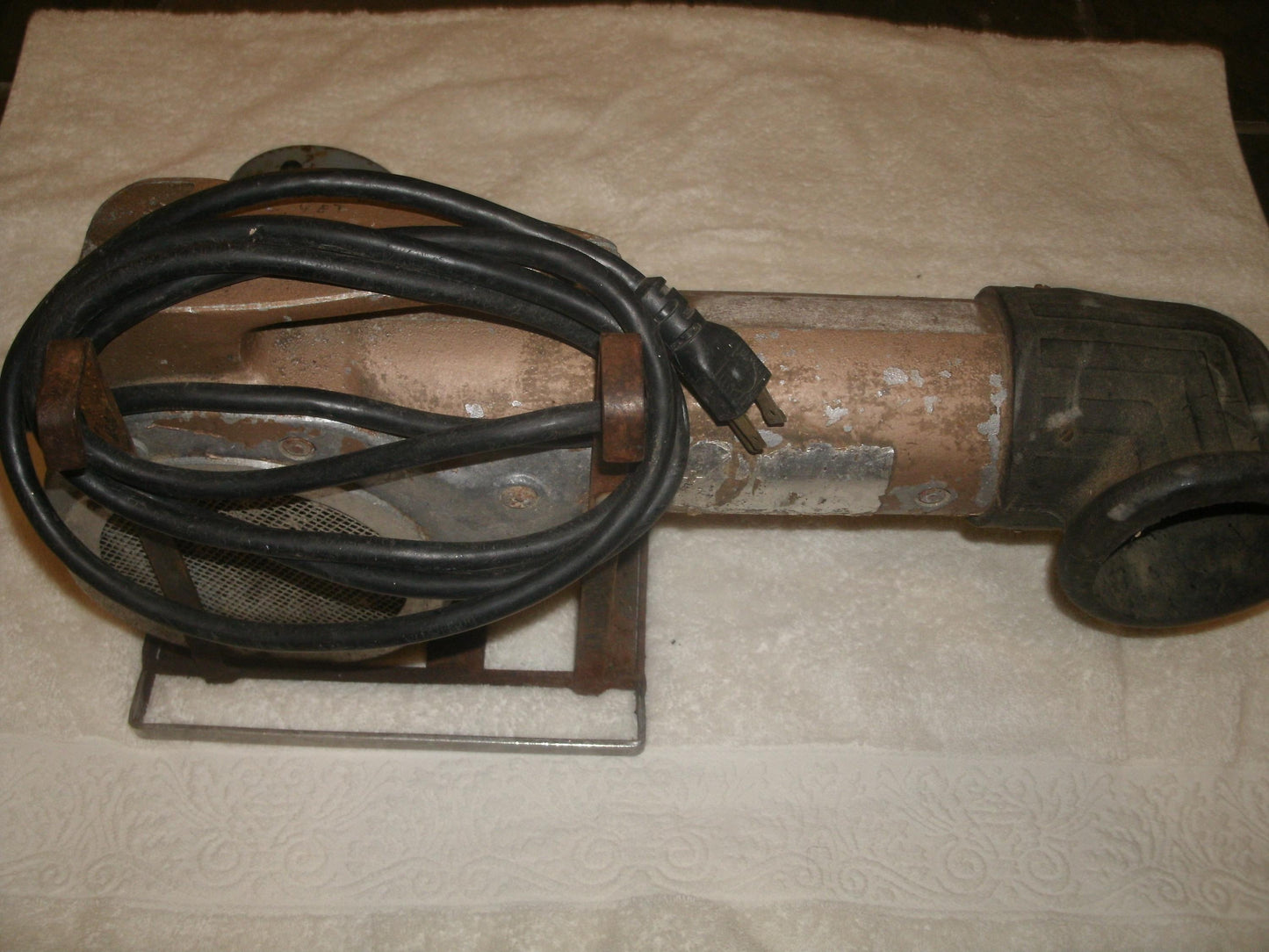 D & D 3M069 Air Blower. Used.