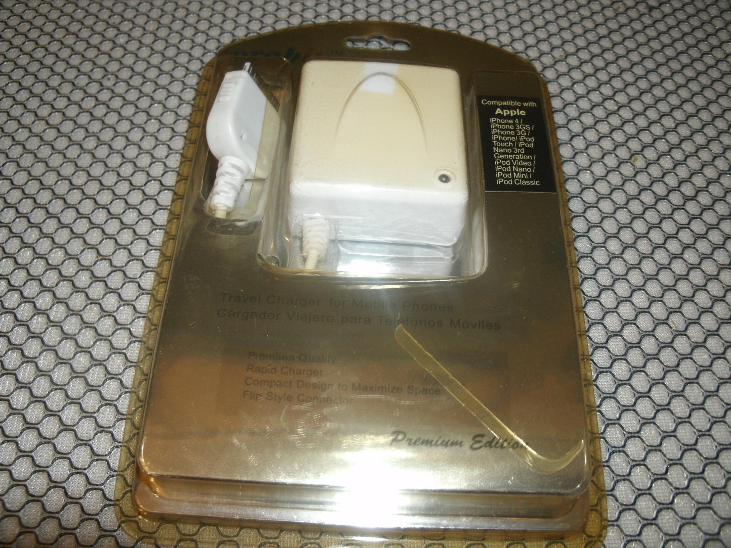 Grabit Home and Travel Cell Phone Charger. New.