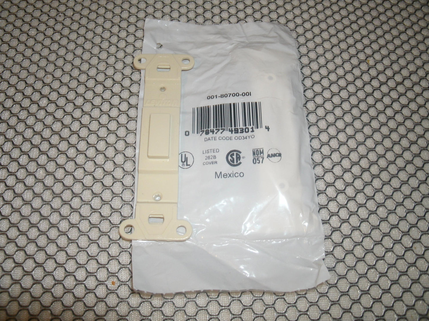 Leviton 80700-I Blank Toggle Plastic Adapter Plate. New.