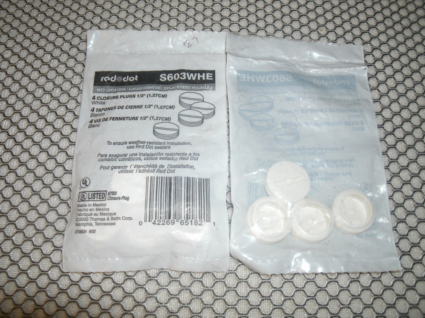 Red Dot S603WHE Four Closure Plugs. 1/2". White. New. (40)