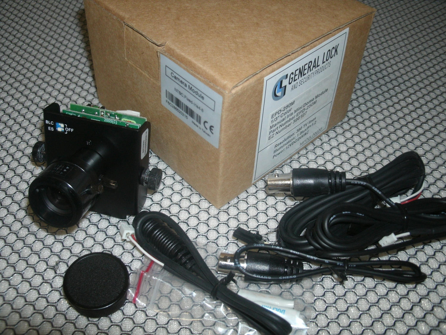 EPD-250M Auto Iris Mini Dome Module Camera.