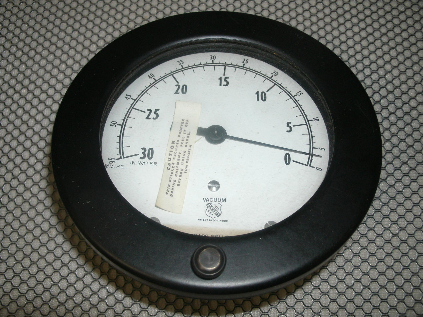 Ashcroft 1377 Duragauge 4 1/2". New.