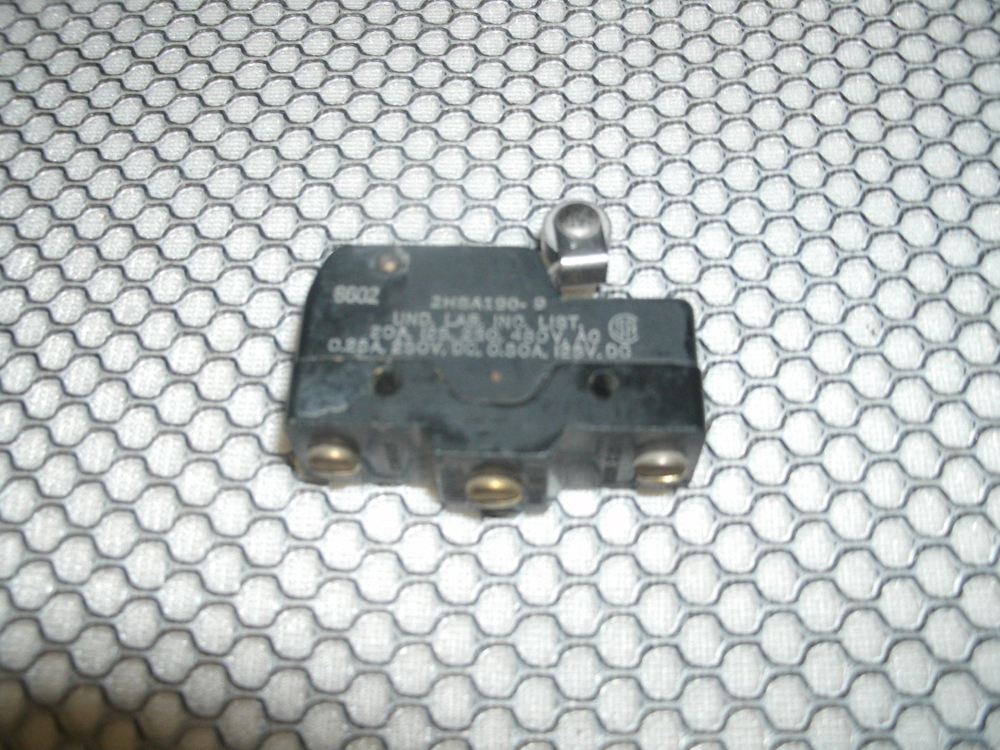 Unimax Switch 2HBA190-9. Refurbished. (40)