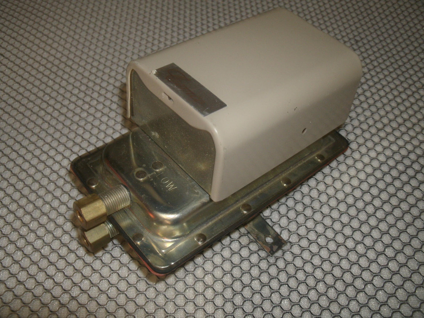 Columbus  Electric RH-3 Air Flow Switch. New.