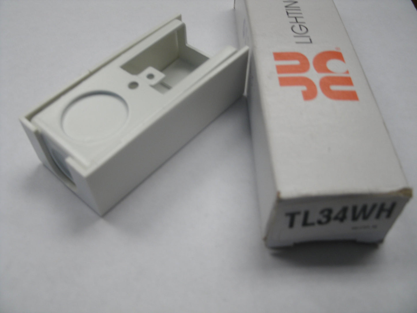 Juno TL34WH Trac 12 Conduit Feed, White.