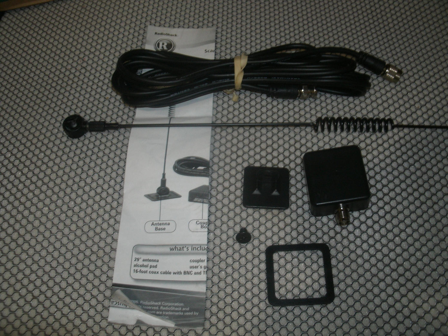 Radio Shack 20-001 Glass Mount Scanner Antenna. New.