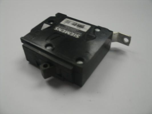 Siemens B120 Molded Case Circuit Breaker. 20 Amp.