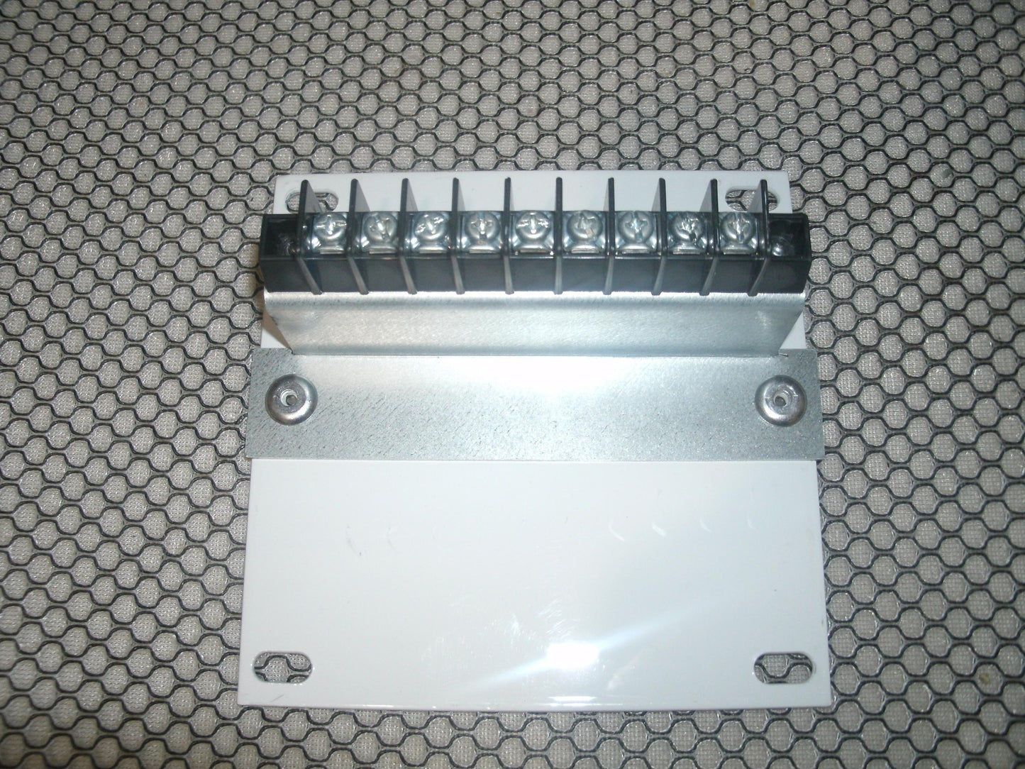Alcatel-Lucent 9 Connector Wiring Bracket. New.