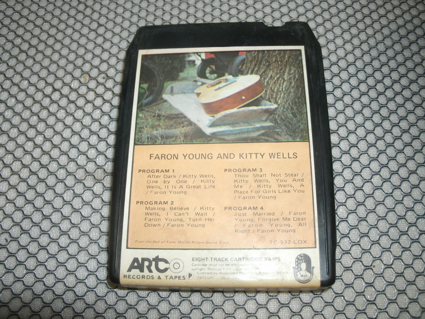 Faron Young and Kitty Wells. 8 Track Tape. TC-932-LDX.