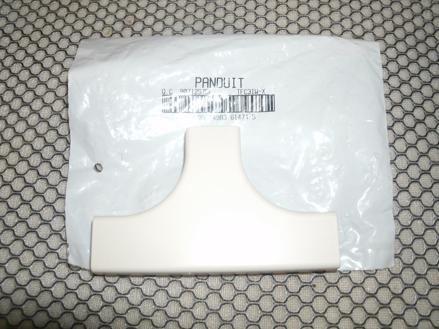 Panduit TFC3IW-X Tee. Ivory. New.