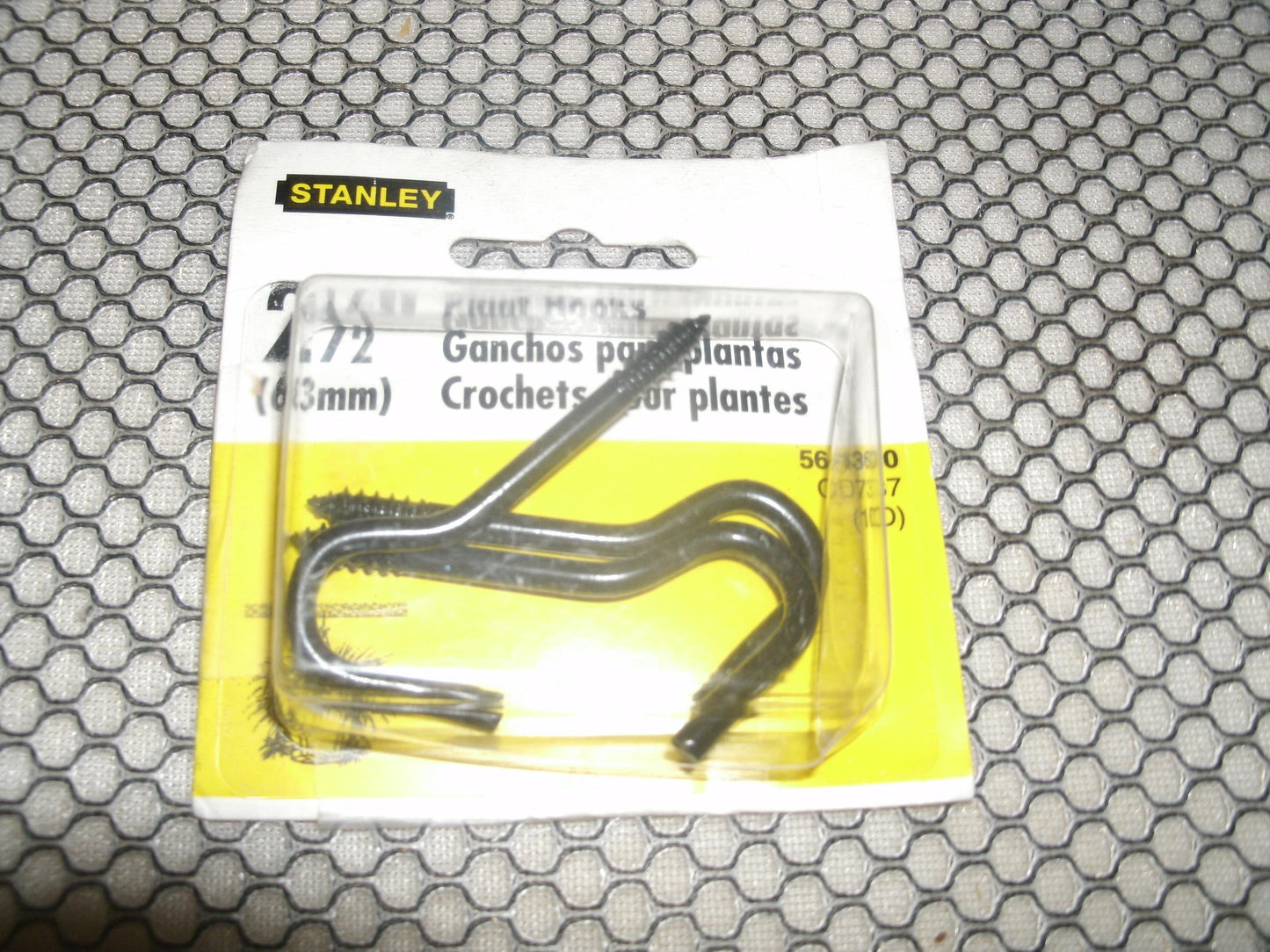 Stanley 56-1360 Plant Hooks. 2 1/2". New.