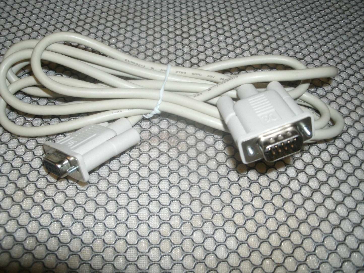 L-Com VGA Cable E119932-J. 9 Pin. VGA Female to VGA Male. (O)