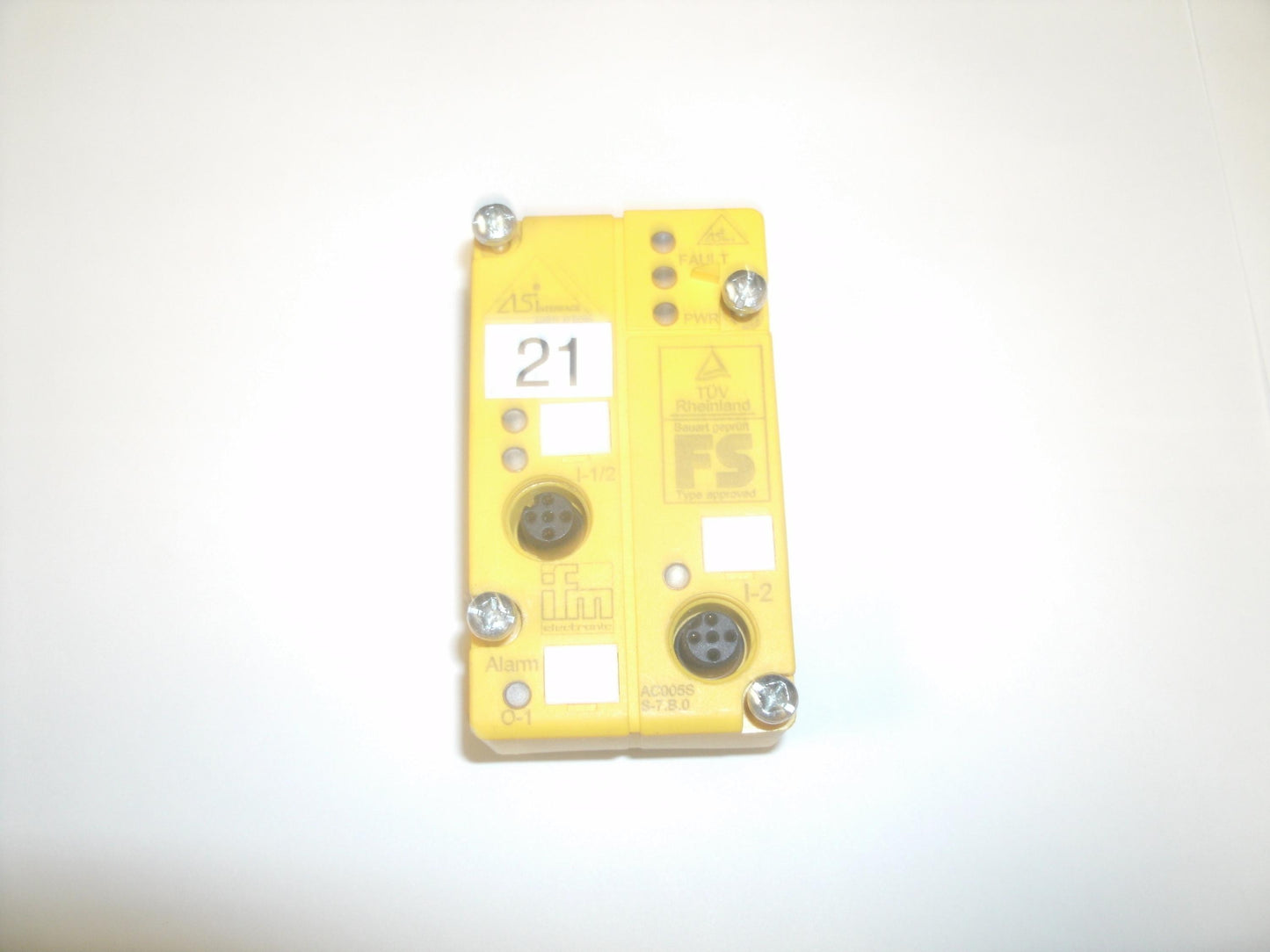 IFN Electronics GMBH. D-45127. ClassicLine: M12.