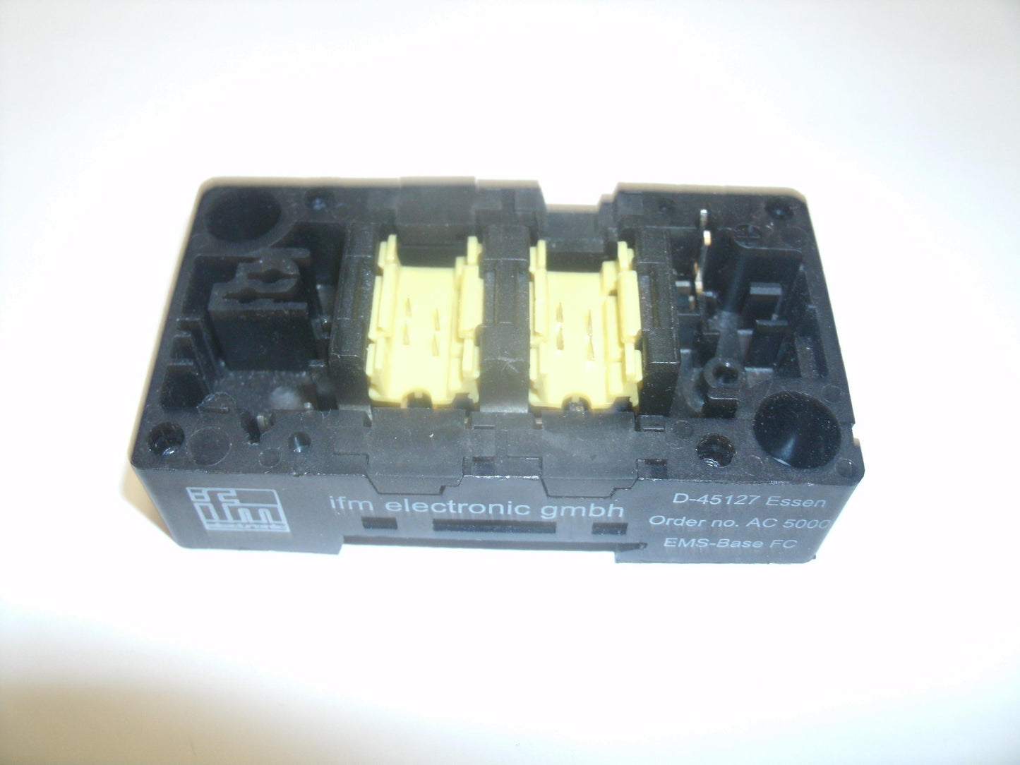 IFN Electronics GMBH. D-45127. ClassicLine: M12.