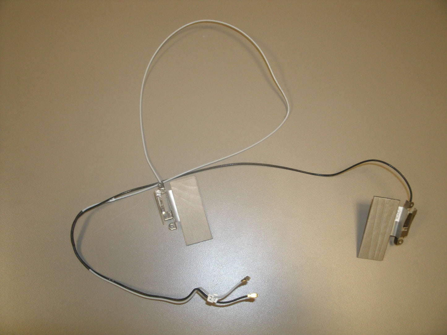 HP Pavilion DV6 Series 3UUT3AATP00, Wireless Wifi Antenna.