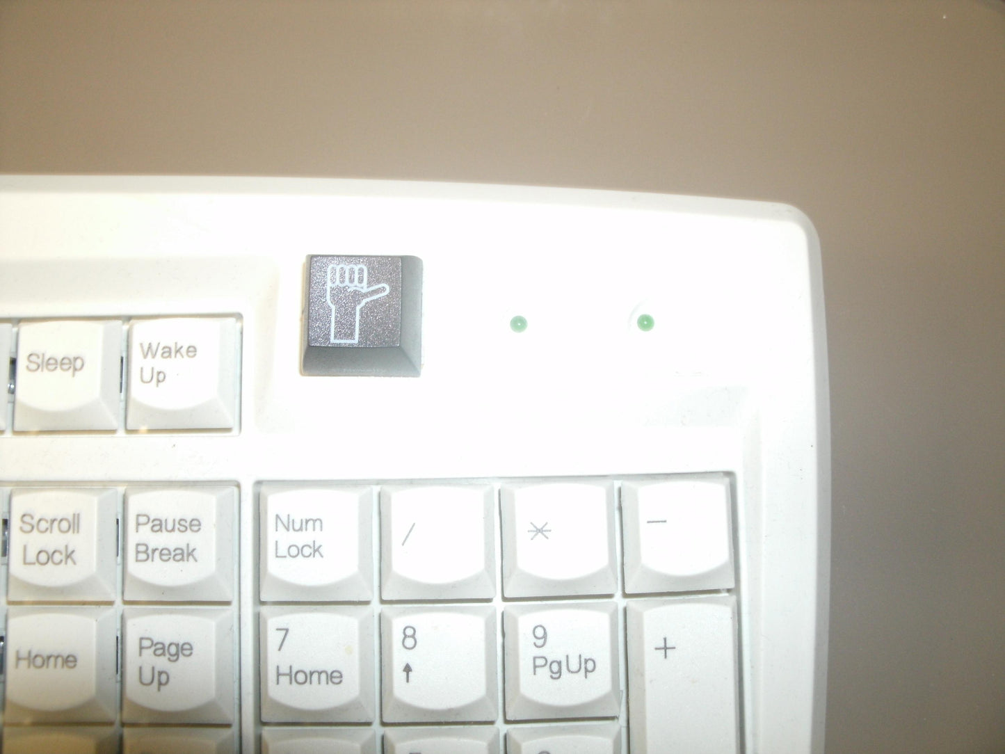 Fakeys "Hitchin a Ride" Key. New. Black.
