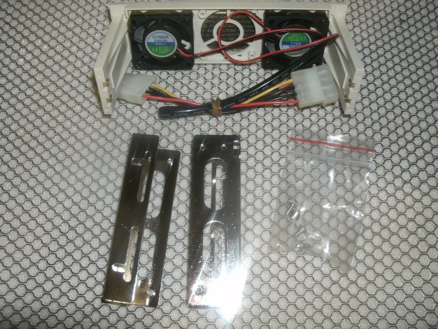 Yate Loon Hard Drive Cooling Fan.  YL-HD-A1. New.