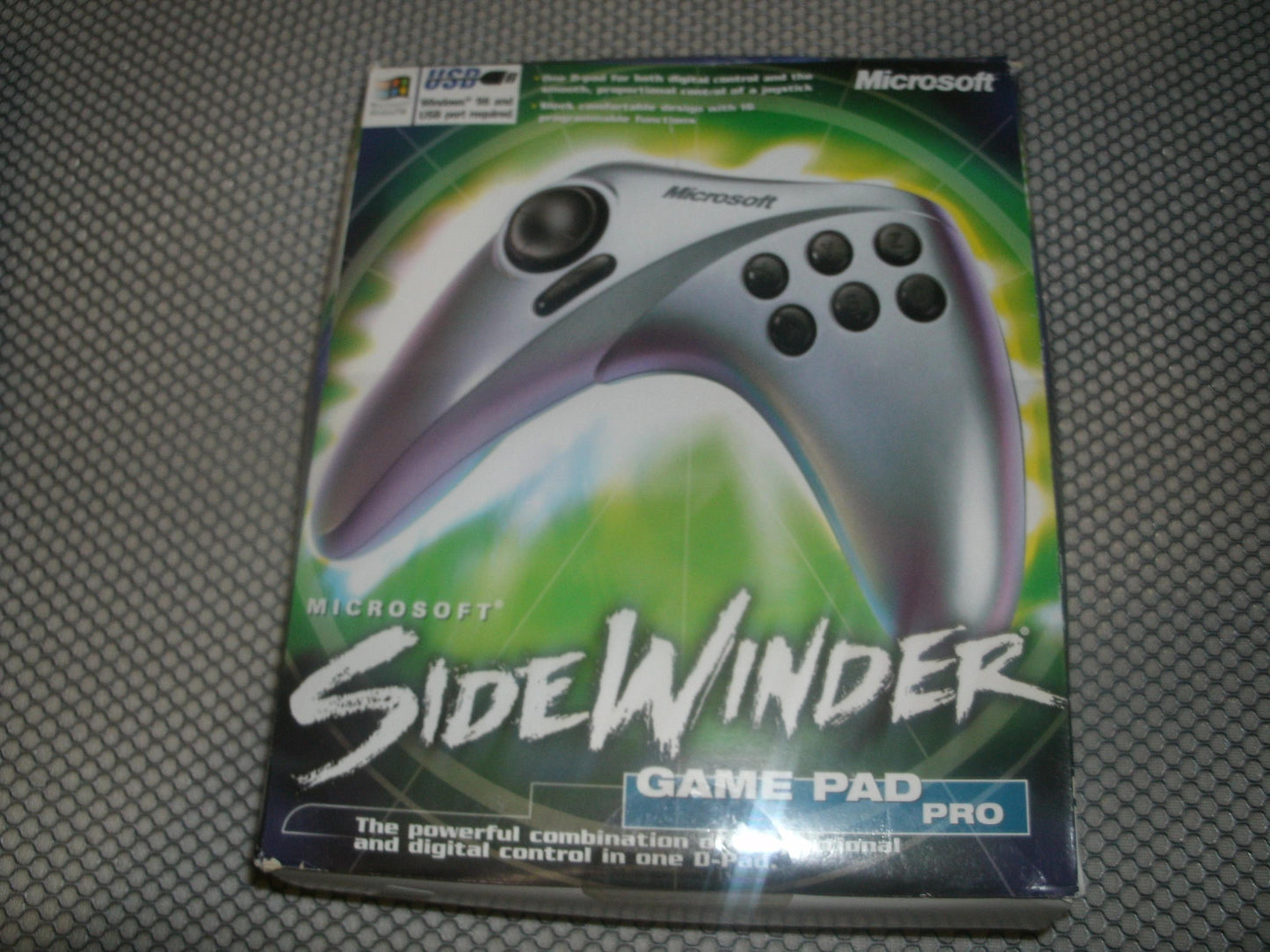 Microsoft C18-00018 SideWinder Game Pad Pro USB. New.