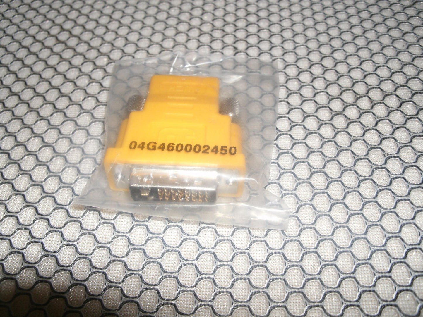 DVI-D 04G460002450 Dual Link Male to HDMI Female Adapter. New.