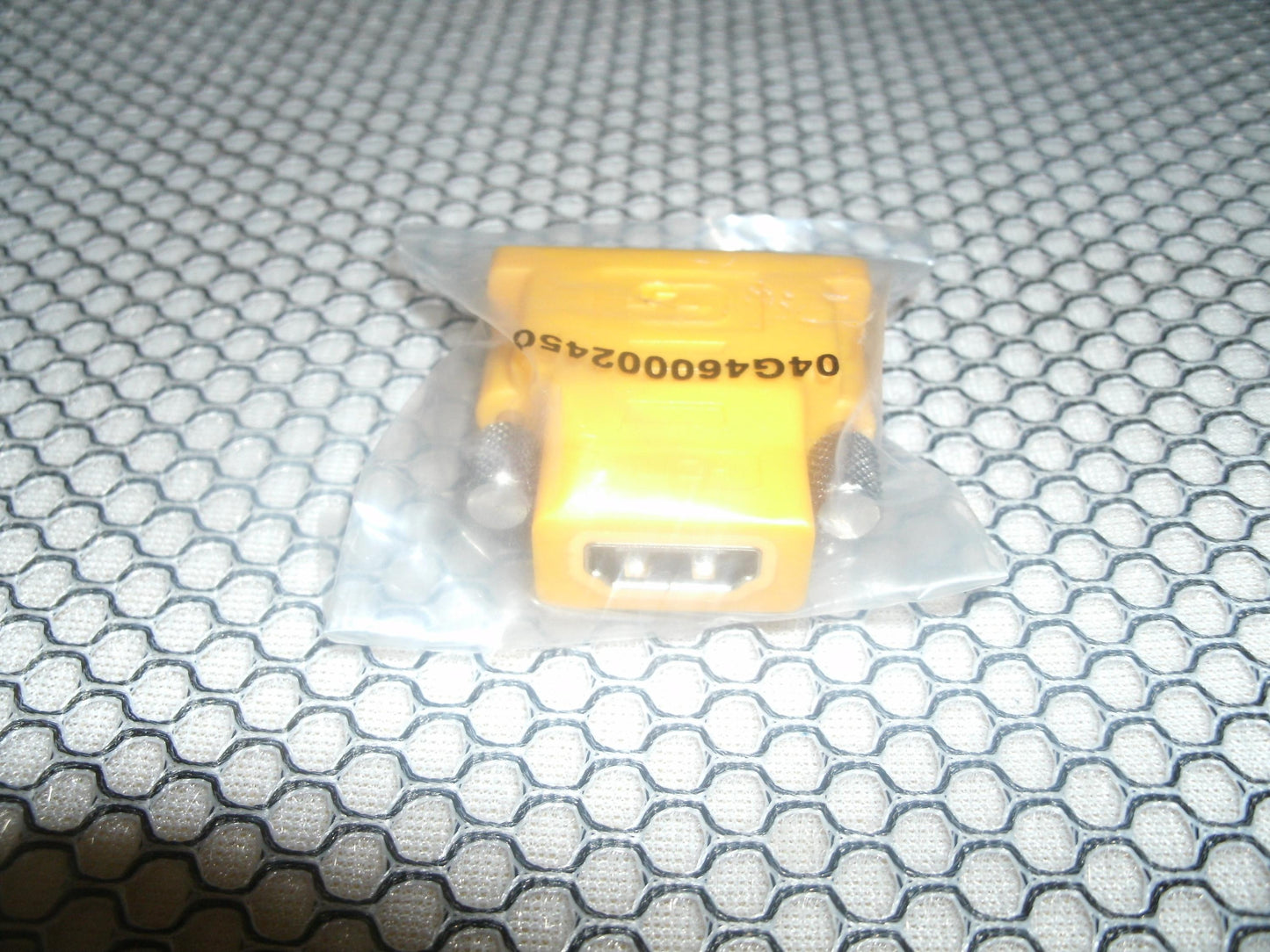 DVI-D 04G460002450 Dual Link Male to HDMI Female Adapter. New.