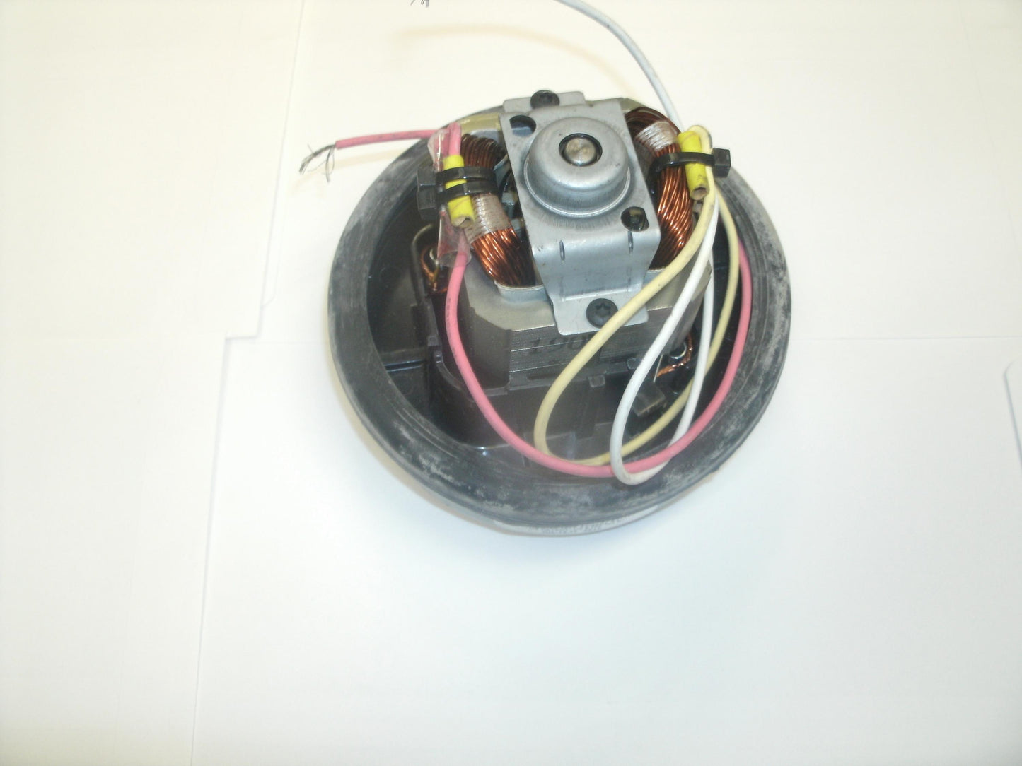 Bissell 2031470 Vacuum Motor Assembly. New.