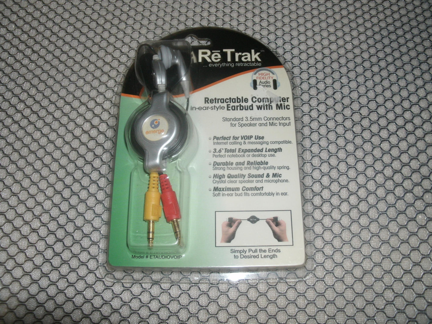 ReTrak Emerge ETAUDIOVOIP Retractable Earbud. 3.5mm Connectors.