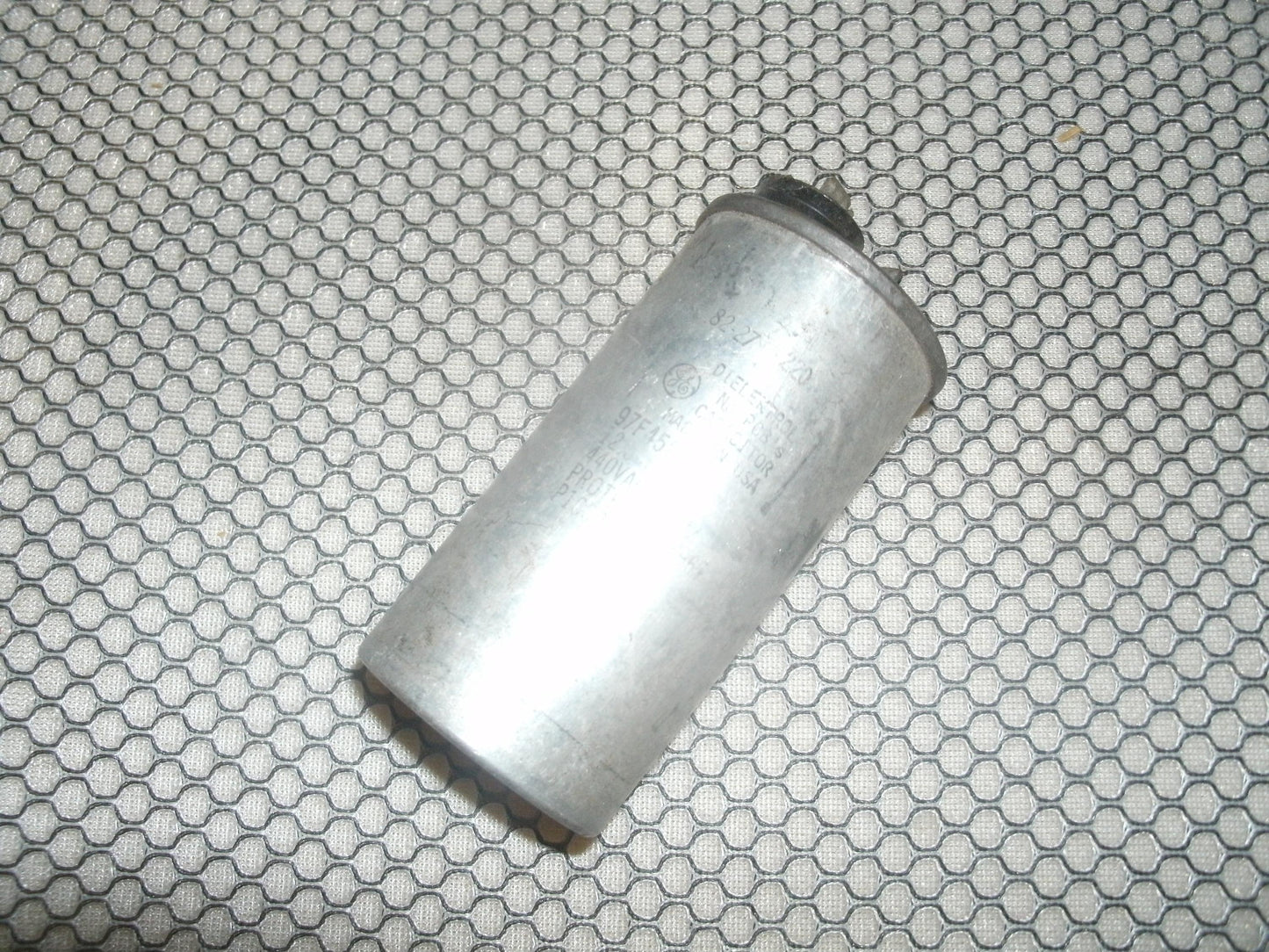 GE 97F4582 Capacitor. Used. 440VAC 60Hz.