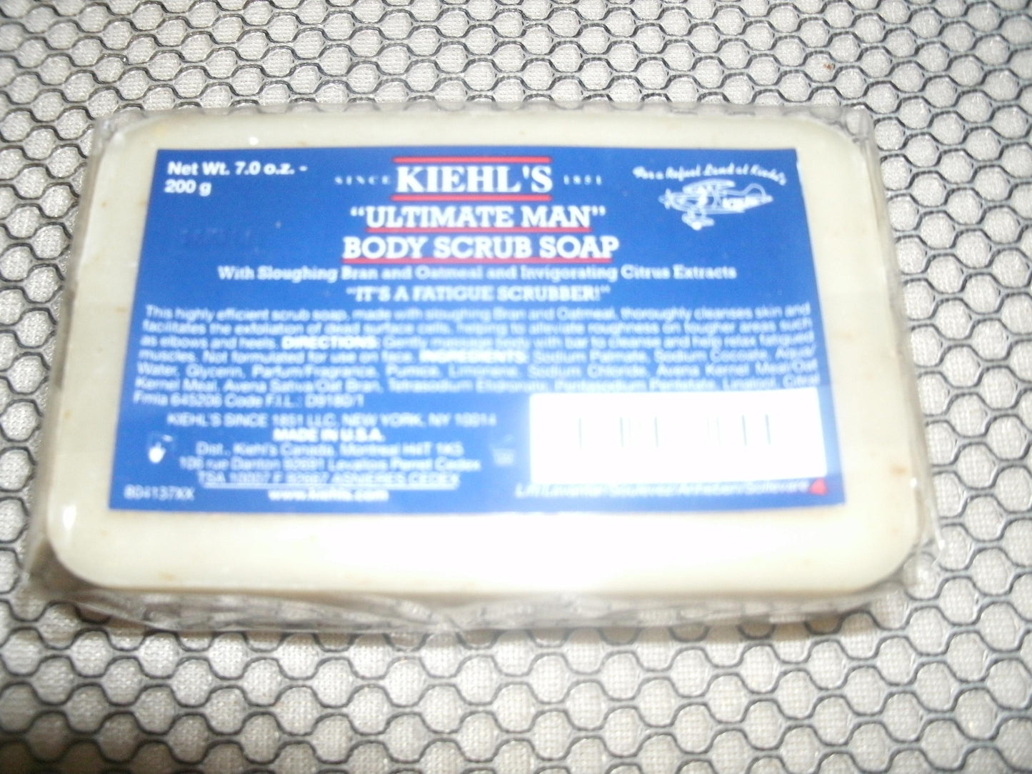 Kiehl's 804137XX "Ultimate Man" Body Scrub Soap. New.
