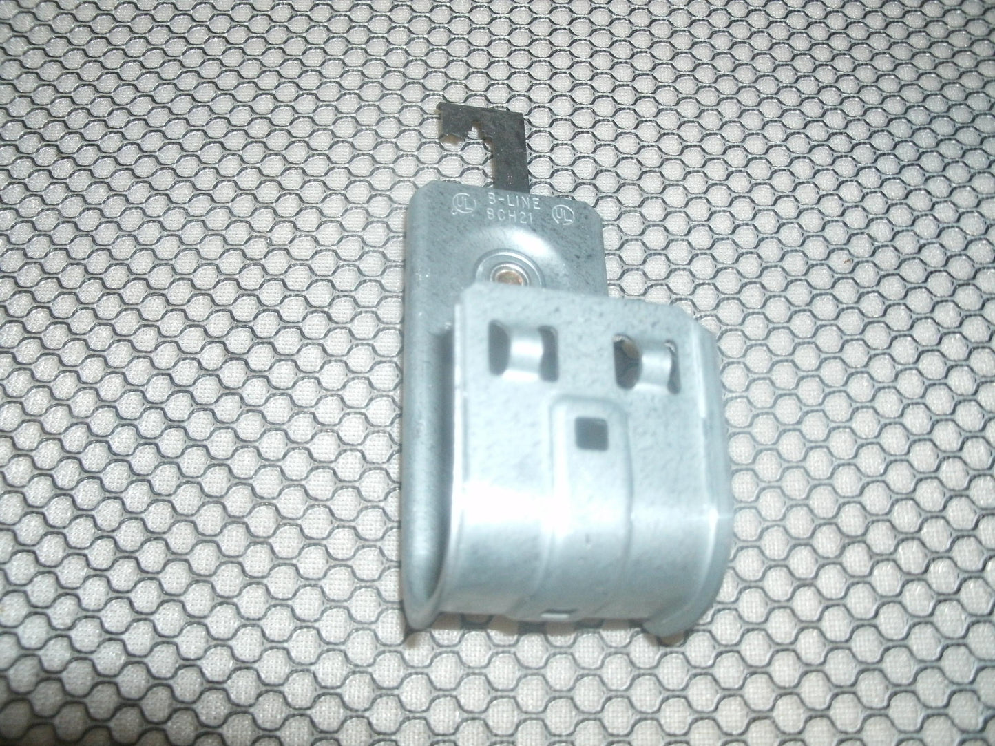 Cooper B-Line BCH21-W2 J-Hook, 1 5/16" Max Cap. New.