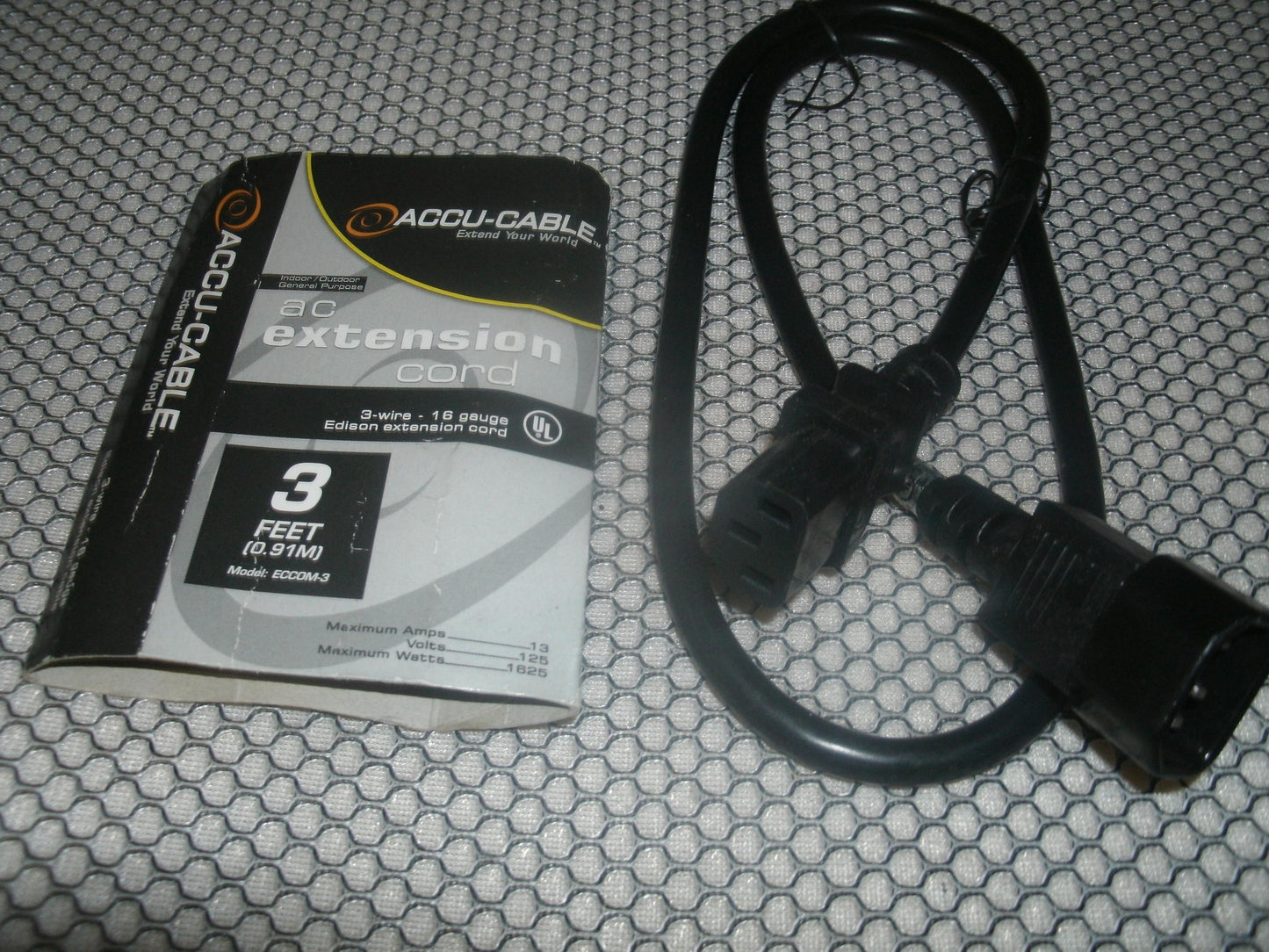 Accu-Cable 16 Gauge 3 Wire ECCOM-3. Extention Cord. 3 '.