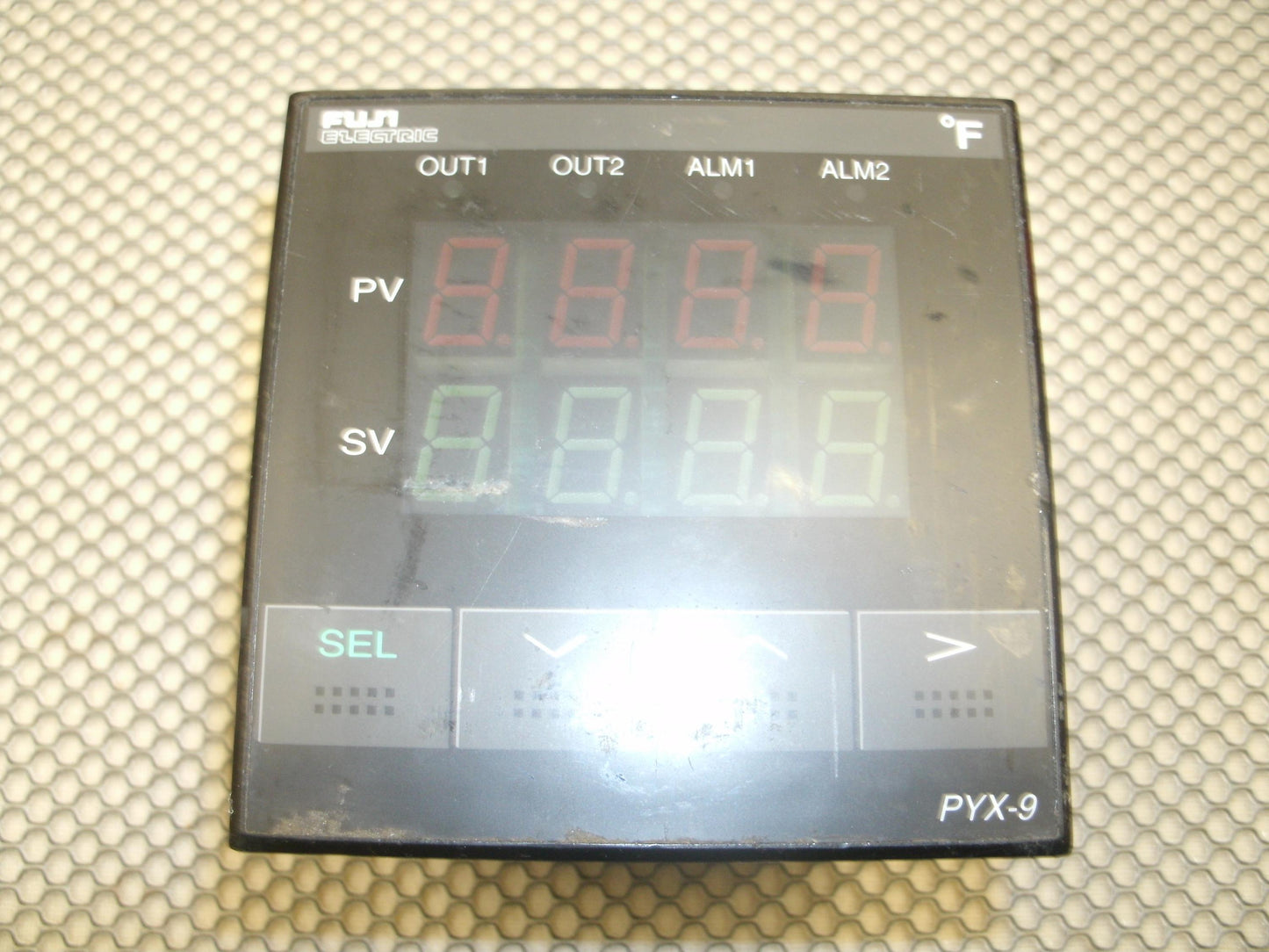 Fuji PYX-9 Process Control - Temperature Controller. Used. (D3)