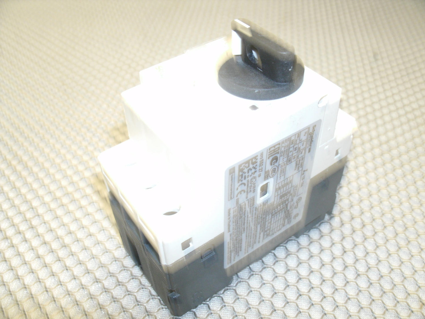 Schneider Electric GV2-P20 / 13-18A Starter, Used. (D3)