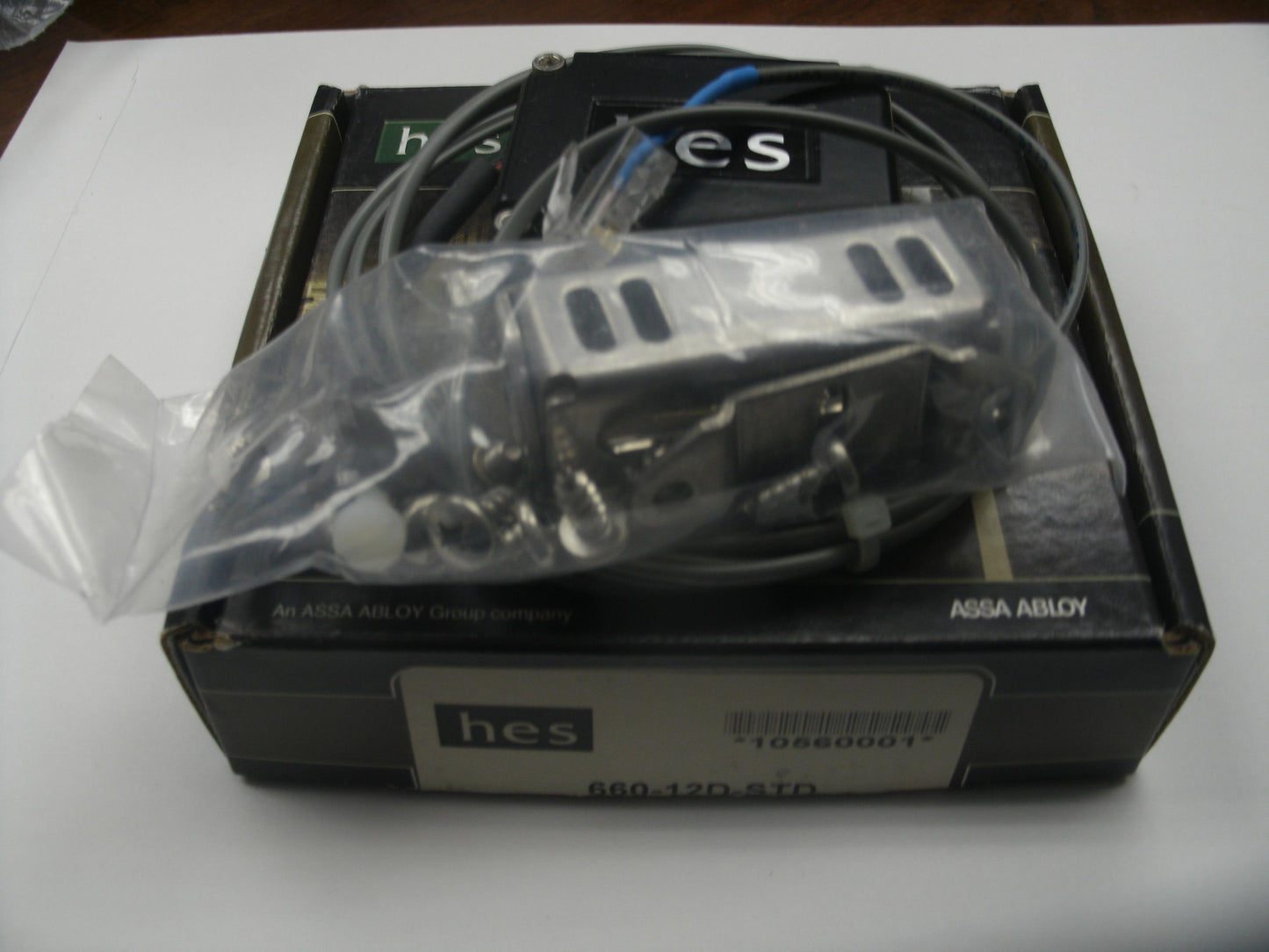 HES 660-12D-STD. Electric Door Lock. New.