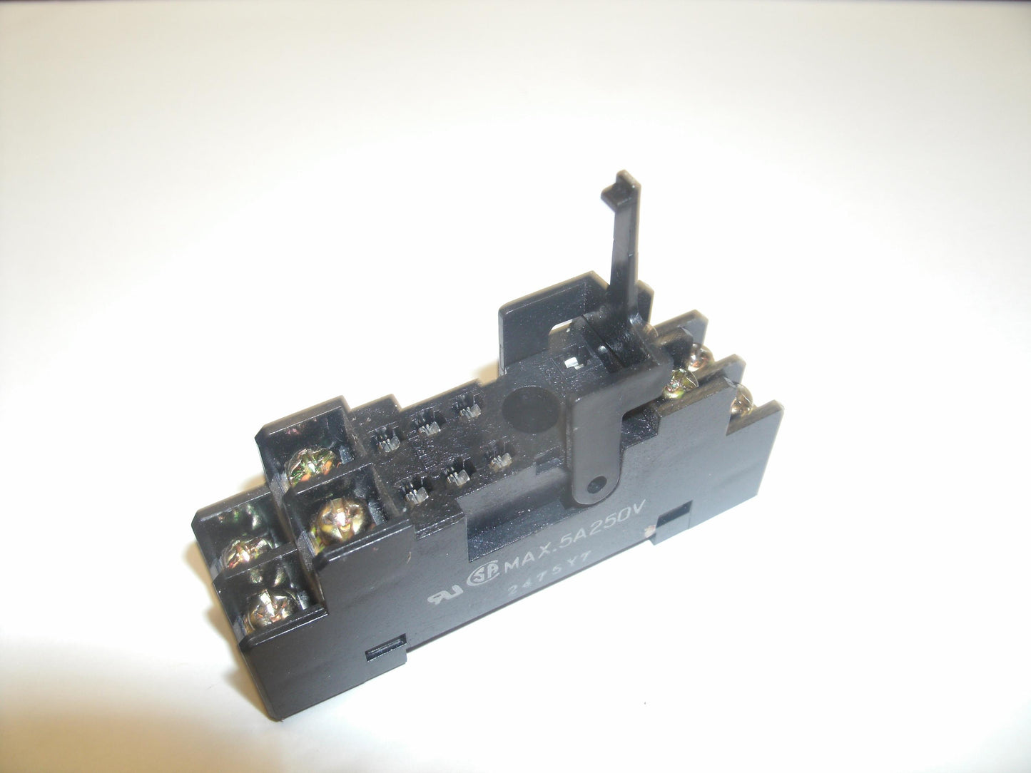 Orman 2475Y7 Socket Relay; Track DIN Mounted Socket . (W23)