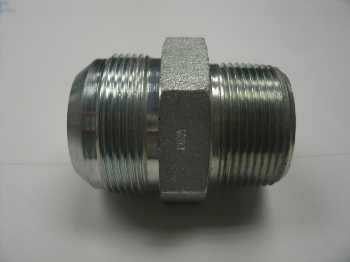 SMB Hydraulics SMB-20 1 1/4", SMA-24  1 7/8". Connector. (Q1).