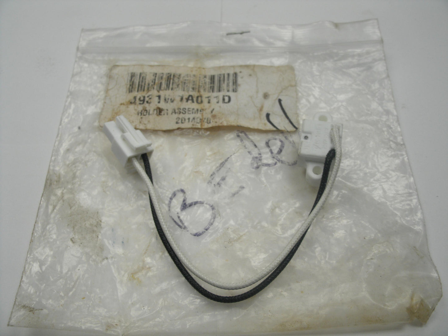 LG 4931W1A011D Microwave Light Socket and Bulb Holder. New.